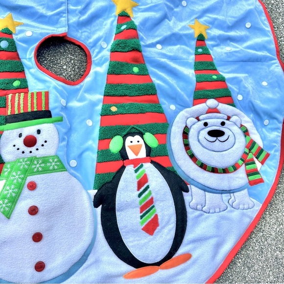 Christmas Tree Skirt With Santa Claus, Snowman, Penguin, and Polar Bear 47” - Picture 4 of 8
